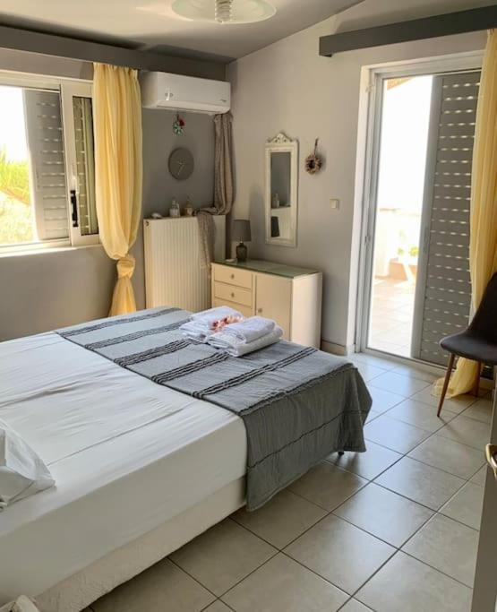 Marine'S Lux Villa:Golden Sunset كالاماتا المظهر الخارجي الصورة